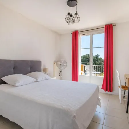 Privee Avec Piscine Vila *