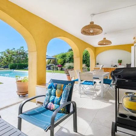 Villa Privee Avec Piscine *