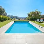 Privee Avec Piscine *